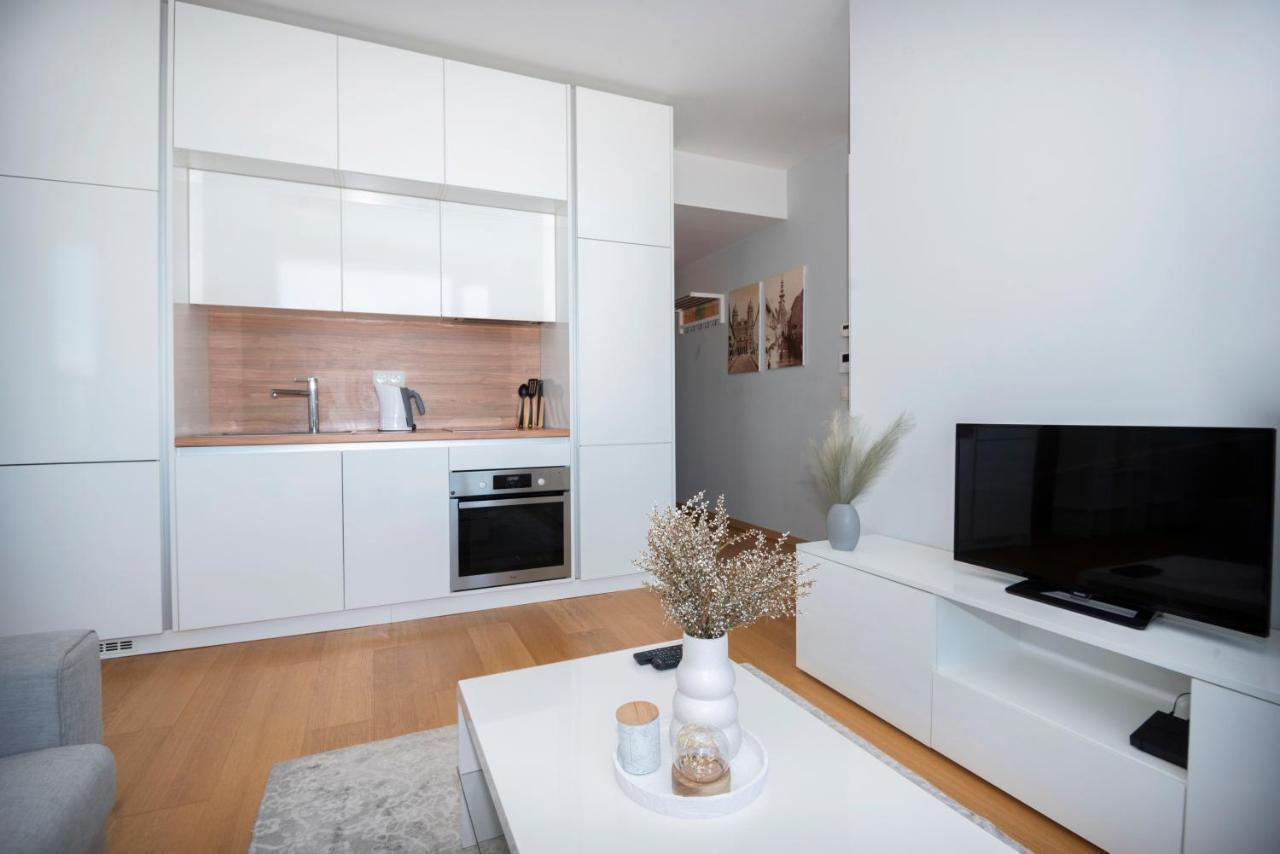 Apartament Luxury 1Bdrm On The 28Th Floor Bratysława Zewnętrze zdjęcie