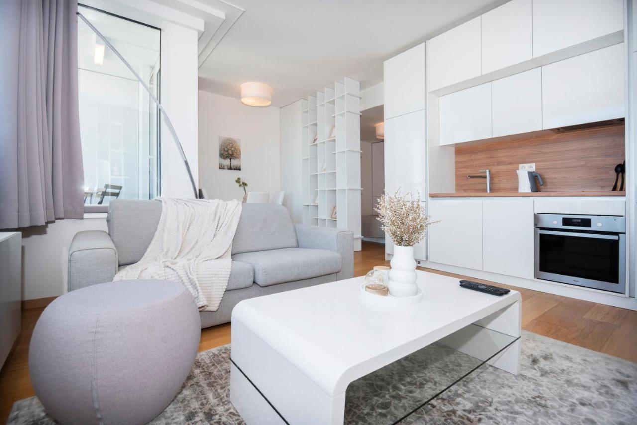 Apartament Luxury 1Bdrm On The 28Th Floor Bratysława Zewnętrze zdjęcie