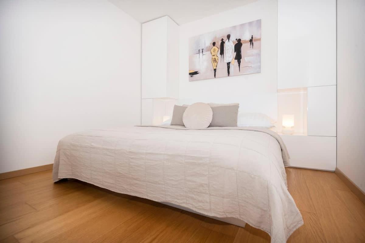 Apartament Luxury 1Bdrm On The 28Th Floor Bratysława Zewnętrze zdjęcie