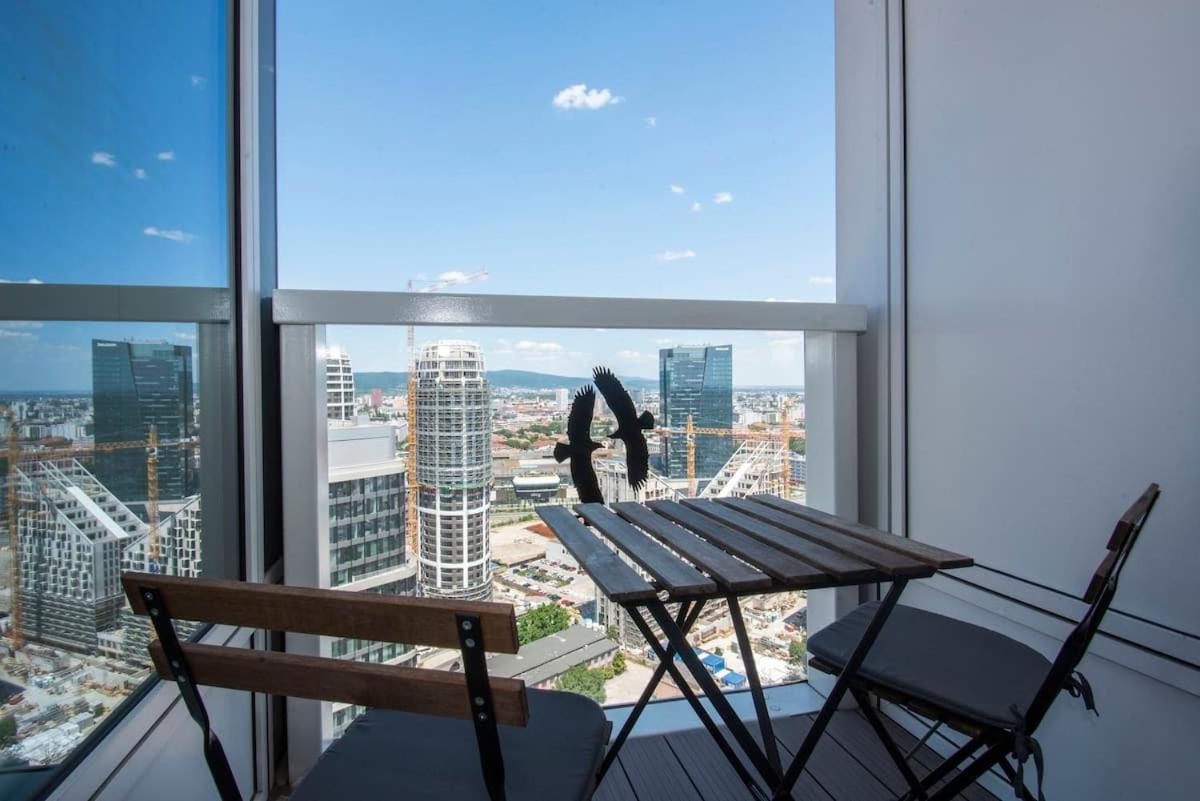 Apartament Luxury 1Bdrm On The 28Th Floor Bratysława Zewnętrze zdjęcie
