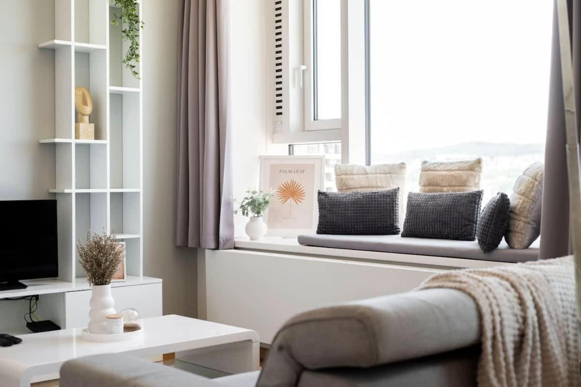 Apartament Luxury 1Bdrm On The 28Th Floor Bratysława Zewnętrze zdjęcie